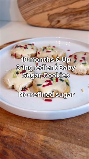 Natalie | Motherhood | Recipes on Instagram: "10 months & up 3-Ingredient Baby Sugar Cookies (no refined sugar) When you want holiday cookies for your kids without the sugar overload 🎄 These 3-ingredient small batch sugar cookies are: • no refined sugar • insanely easy • soft + delicious • ready in 10 minutes Add my baby-friendly cream cheese frosting for littles and sprinkles for the big kids 🤍 For the full recipe comment “recipe” and I will DM you the link or you can find the link on eatingw