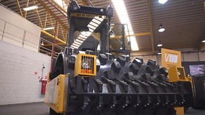 53 reactions | Para estar siempre cerca de usted, New Holland Construction cuenta con una red de concessionários en todas las regiones. Descubra nuestro concessionário más cercano en https://construction.newholland.com/lar/es/Pages/Dealer-Map.aspx | New Holland Construction | Facebook