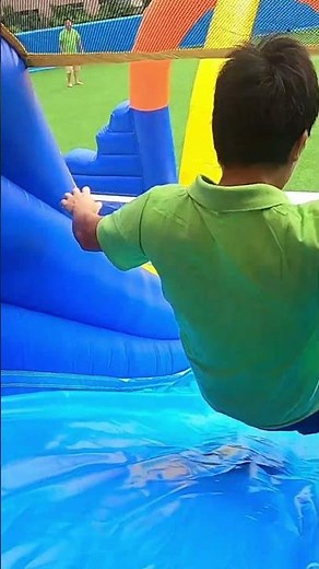 This slide is amazing and so much fun! #awesome #inflatableslide #inflatable