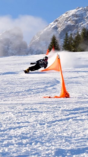 Arvid Auner 💯 | ALPINE SNOWBOARDING 🏂 SlowMotion Clip from a training during the preparation season😍 awesome to watch, every and every time☺️ Glad that I... | Instagram