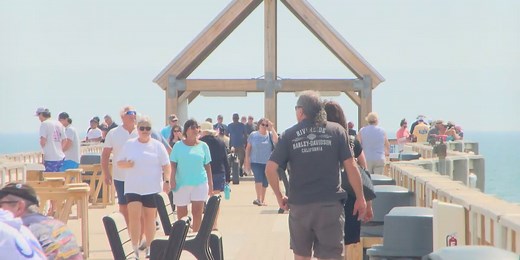 ‘It’s just so beautiful’: Residents, business owners celebrate opening of Surfside Beach Pier