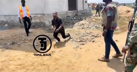 If you’re planning to build your own home, there are two particular types of land you must be extremely cautious about: lands situated along highways and lands in waterlogged or state-protected areas. These locations may seem appealing or affordable at first, but the long-term consequences can be devastating, both financially and emotionally. Buying land by the roadside might look like a smart move, especially if you’re imagining easy access or future commercial value. However, what most people 