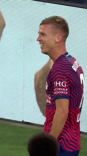 🤯 Le dribble FOU de Dani Olmo !! #football #soccer #skills #BayernMunich #RBLeipzig #leipzig #bayern #SuperCup #goal #goals #but #olmo #daniolmo | beIN SPORTS France