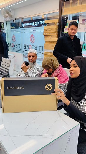 HP OmniBook 5 Flip 14 Unboxing: Core i5, 8GB RAM, 512GB SSD