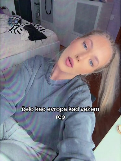 vrELA (@vrelaela)’s videos with original sound - 🪩🩵🧊
