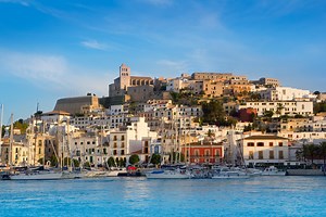 Ibiza Travel Guide - Expert Picks for your Vacation