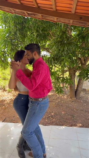 DANCINHA COM A IRMÃ. #forrozinho #dance #piseiro #playvaquejada #bsb