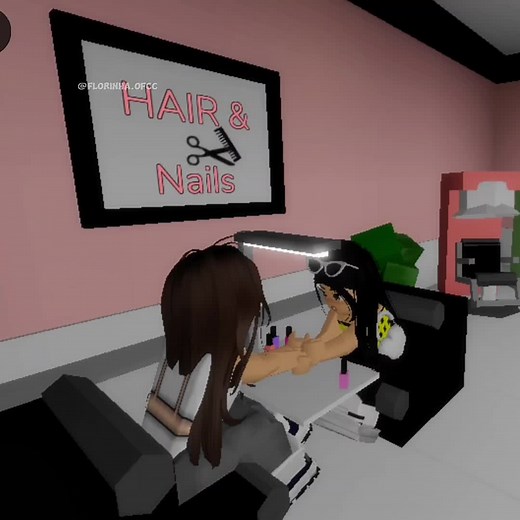 Flora Blox no Baile: Um Dia Especial no Roblox