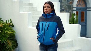 Watch Women's Sporty Raincoat Lightweight Windbreaker Waterproof Packable Hooded Rain Jacket Outwear on Amazon Live