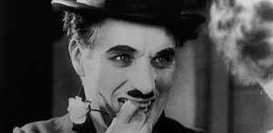 17 cenas hilárias de filmes de Charlie Chaplin