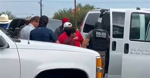 ICE resumes raids at restaurants in Texas: “They took them away handcuffed one by one”