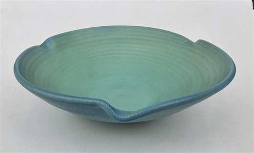 Van Briggle Art Pottery - Large Hand Thrown Bowl - Pinch Rim Design - Original Design by VB Potter Lori Kennan - Colorado Pottery - 12" - Etsy Australia