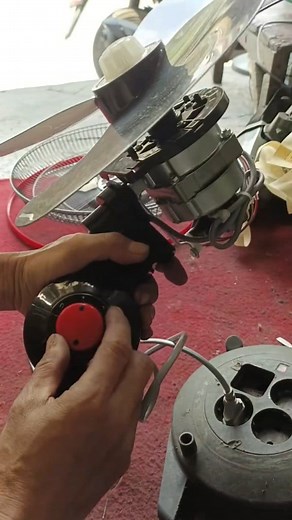 1.3K views · 2.3K reactions | Bagi yang punya kipas angin muter lambat muter di bantu #tutorial #kreatif #electric #tips #cara #reels | Yanto Kipas | Facebook