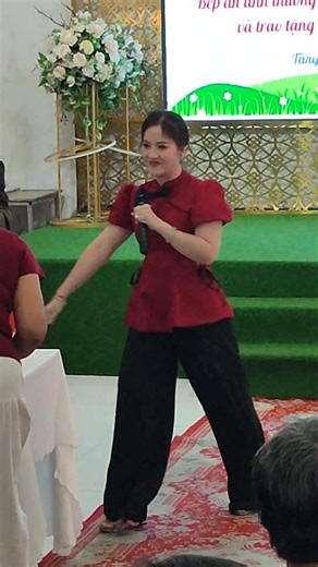 Ngôi sao Hồng Loan mới nhất! #shorts