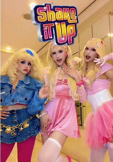 バービー人形になりきる3人のおでかけ💖