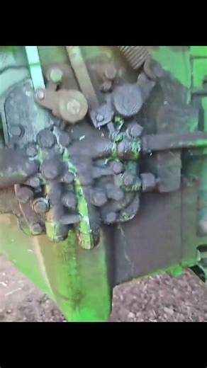yet another problem on the farm. #farming #organicfarming #garlicfarm #basalticfarms #hydrolicleak