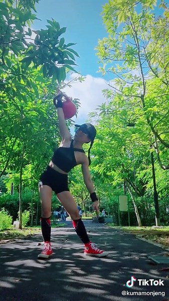 Kettlebell Flow Workout for Strength and Flexibility