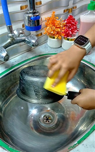 Mix toothpaste with coke, you'll never believe the result! . #reelsviralシfb #reelschallenge #lifehacks #tipsandhacks #tipsdebelleza #TipTuesday #tipoftheday #tipsandtricks #tips #reelsfbシ | Home tips