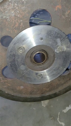 Rapier Loom on Instagram: "Clutch plate face kraya hai #rapierloomservice #powarloom #textilemachine"