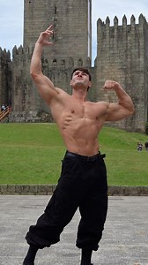Jeff Seid side chest pose guide — Veni Vidi Vici