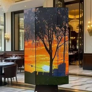[Hot Item] 3 Sided P2 Folding LED Screen for Electronic Poster Display