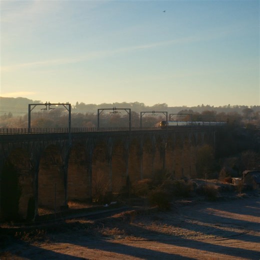 🚆 Ready to rethink your commute? Leave the traffic jams behind 🚗 🚗 🚗 Travel with speed, comfort and convenience by train. | ScotRail