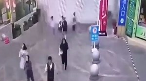 Moment fleeing people are drenched by rooftop pool during Myanmar quake