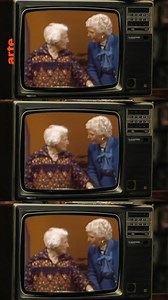 Alice Urbach ist im Wien der 1930er Jahre ein Star in der Küche: erfolgreiche Konditorin mit eigener Kochschule und Bestseller-Autorin. Als Jüdin muss sie aus Wien fliehen. Nach dem Krieg entdeckt sie ihr Kochbuch wieder - das unter ganz anderem Namen veröffentlicht wurde. In unserer Doku deckt ihre Enkelin die Geschichte um das gestohlene Kochbuch auf ➡️ so.arte/Alices-Buch | Arte