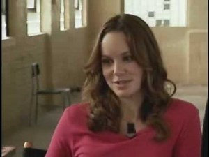 Prison Break - S1 - Sarah Wayne Callies - Behind The Scenes Fox Interview