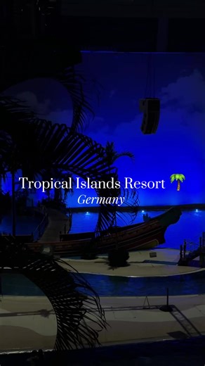 Late night swim at tropical island 🐡 🏝️#tropicalislandsresort #berlin #fy #tiktokviral