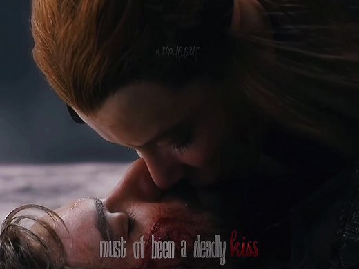 it really was a deadly kiss #hobbit #foryoupage #fyp #kilidurin #legolas #legolasandtauriel