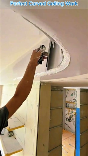Curved Gypsum Ceiling Finishing – Satisfying Plastering Craftsmanship.