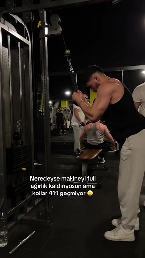 Essential Seated Cable Row Techniques for Beginners