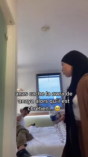 Anas cache la awra de Anaya alors qu’il est chrétien… 🥹