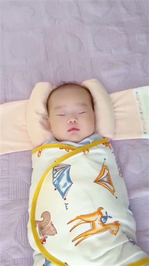 Newborn Sleep Support Pillow & Swaddle Combo for Safe Comfortable Baby Rest 👶💤