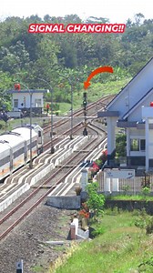 Automatic signal changing system #railway #train #kereta #railroad | Kereta Nusantara