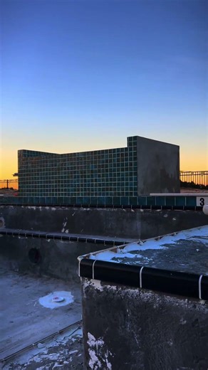 Fountain construction transforms the pool #poolarchitecture #poolsolutions #poolinspiration #pool l
