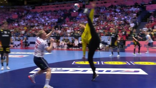 Wolff scherzt - dann gibt's auf der PK fast nur noch ein Thema