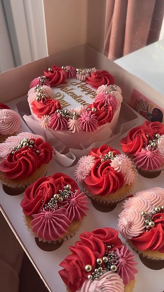 Sims Sweet Cake Academy: Cake Decorating Inspiration