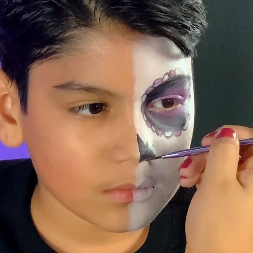 How cool is this calavera face painting tutorial for Día De Los Muertos!? | Nickelodeon