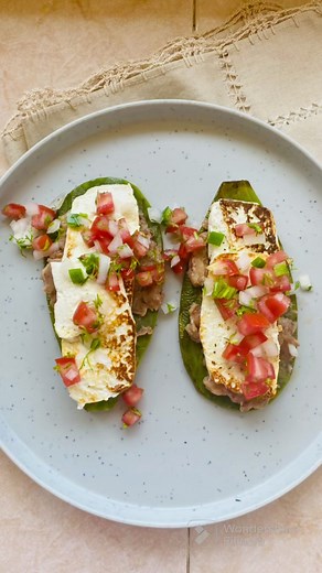 Receta de huaraches de nopal con queso panela asado