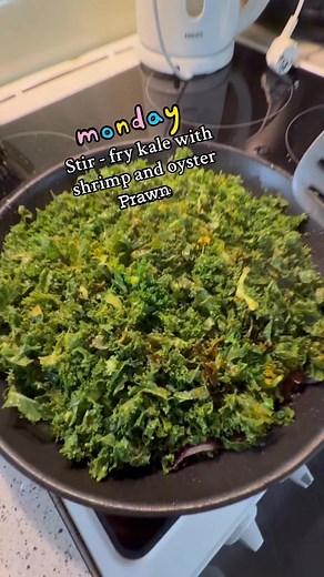 Simple dinner. Stir-fry kale with prawn and oister sauce #cooking #dinner #vegestables #mondayvibes #fbreels #foryourpage #reelsvideoシforyou #followers #highlightseveryone | Elvira M Gregersen