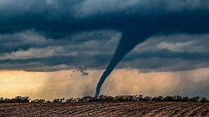 Watch In The Eye of The Storm Season 2 Episode 5 - Nebraska Super Outbreak