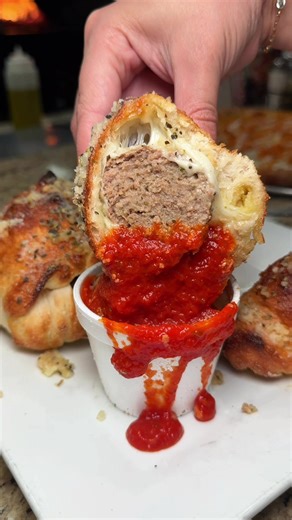 Perfect Stuffed Garlic Knots Recipe
