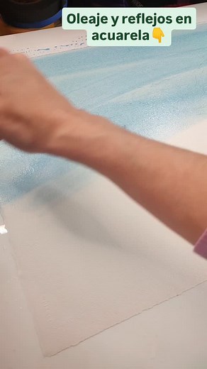 💧Una de las satisfacciones más grandes que te ofrece la acuarela, es poder pintar el agua con agua y además hacer efectos texturales con salpicaduras de agua. 🎨Es probable que la acuarela te parezca difícil, o que te hayas encontrado ya con problemas técnicos que no parecen sencillos al inicio, pero mira: el dominio de la acuarela tiene secreto. 😳En realidad se trata de dejar que el agua fluya y haga el trabajo por ti. ¡Así de simple! Pero claro esto solo se logra después de averiguar algunos