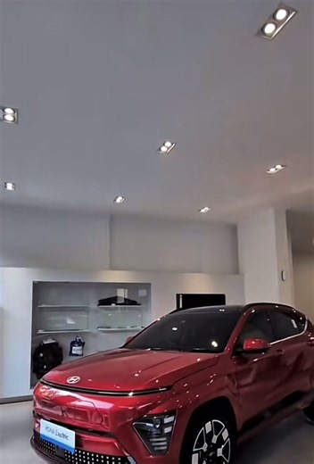 Hyundai KONA SUV compact dengan desain sporty dan performa yang siap diajak ke mana aja 🔥 Irit, modern, dan penuh fitur pintar—pas banget buat daily drive sampai weekend escape! 📲 Info promo & test drive? Langsung hubungi Nicholas sekarang! #HyundaiKona #KonaEV #KonaNLine #HyundaiSUV #HyundaiIndonesia