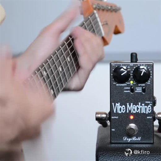 Jimi Hendrix Machine Gun Guitar Performance