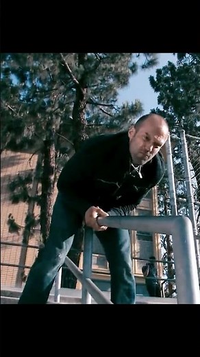 Chev’s Painful Escape Gone Wrong 😬⚡ | Crank 2: High Voltage (2009)