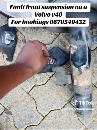 Volvo V40 Front Suspension Repair Guide