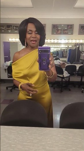 Dionne Warwick tribute last mirror check
